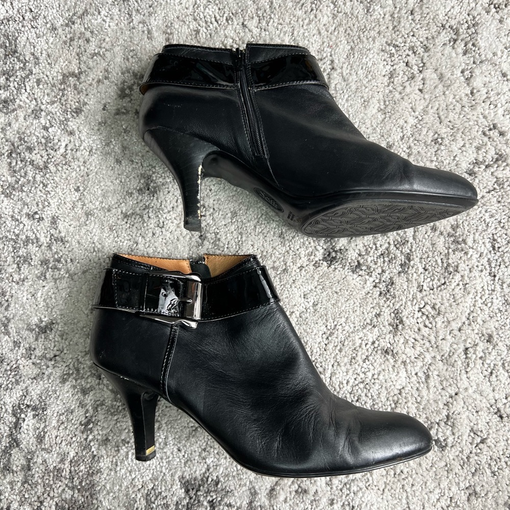 Sofft Black Heeled Ankle Boot.